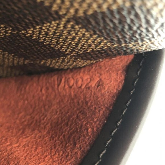 LOUIS VUITTON Blue Damier Shoulder Bag - Picture 9 of 10